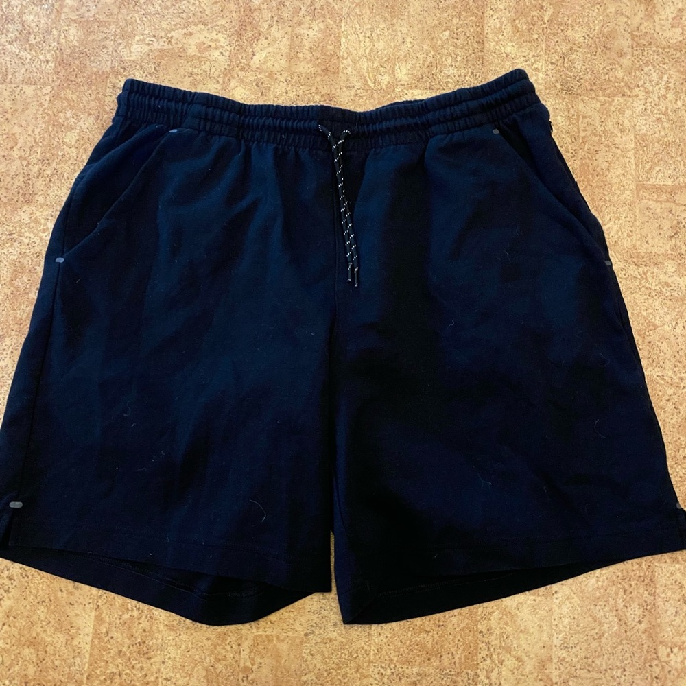 Old navy stretch Men’s shorts black size xl